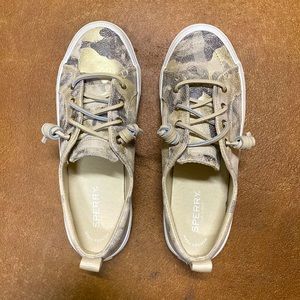Sperry size 7.5 sneakers